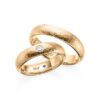 TR0628 model in crused en glans rosé gouden 5 mm Trouwringen set kopen bestaande uit een vrouw en mannen ring met of zonder diamanten steen