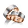 TR0710 model in wit met rood mat glans 8,5 mm Trouwringen set kopen bestaande uit een vrouw en mannen ring met of zonder diamanten steen