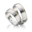 TR0774 model in wit met geel mat glans 6 mm Trouwringen set kopen bestaande uit een vrouw en mannen ring met of zonder diamanten steen