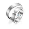 TR0819 model in glad mat wit 5 mm Trouwringen set kopen bestaande uit een vrouw en mannen ring met of zonder diamanten steen