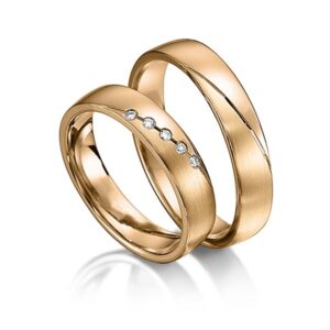 rosé gouden trouwringen rotr0520 met vijf diamanten in rosé goud